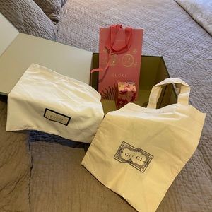 GUCCI goodies: linen tote, silky bag, gift box etc
